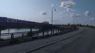 В Миколаєві пустили легковий транспорт через річку Інгул альтернативним маршрутом В Миколаєві пустили легковий транспорт через річку Інгул альтернативним маршрутом