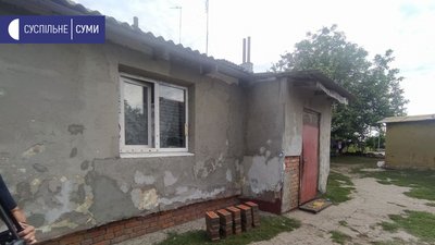Волонтери з Сум допомагають малозабезпеченим родинам зібрати дітей до школи Волонтери з Сум допомагають малозабезпеченим родинам зібрати дітей до школи