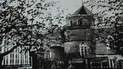 Відновили стародавній міст та дах: у Меджибізькій фортеці триває реставрація Відновили стародавній міст та дах: у Меджибізькій фортеці триває реставрація