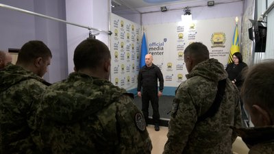 Донецький аеропорт нагородження захисники Краматорськ Донецька область Донецький аеропорт нагородження захисники Краматорськ Донецька область