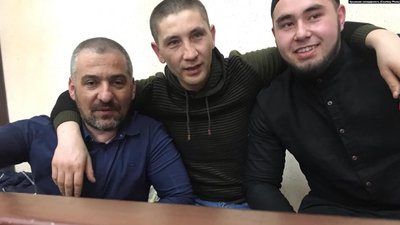Двох фігурантів красногвардійської «справи Хізб ут-Тахрір» відправили в спецблок