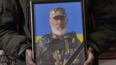 У Луцьку попрощалися бійцем Олександром Герштанським У Луцьку попрощалися бійцем Олександром Герштанським