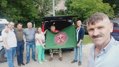 Волонтери з Тернопільщини та Хмельниччини передадуть військовим 3,5 тонни допомоги