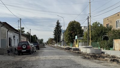 Капітальний ремонт вулиці Карпатської України в Ужгороді: коли завершать роботи