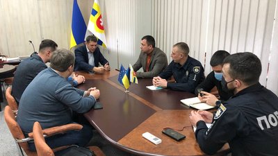 Освітлюють Корнинське перехрестя Освітлюють Корнинське перехрестя