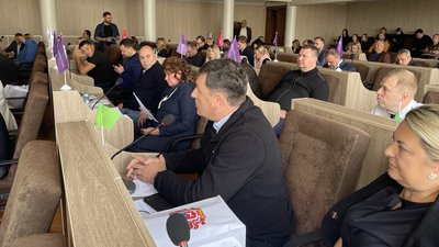 Соборний парк у власність міста: депутати підтримали звернення до представників московського патріархату Соборний парк у власність міста: депутати підтримали звернення до представників московського патріархату