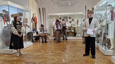 В Ужгороді до Міжнародного дня музеїв відкрили нову експозицію народного одягу
