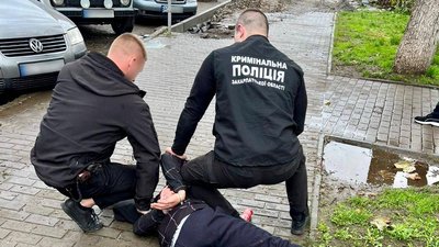 На Закарпатті затримали чоловіка, якого підозрюють в торгівлі наркотиками