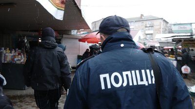 У Рівному провели карантинний рейд на ринку. Як це було У Рівному провели карантинний рейд на ринку. Як це було