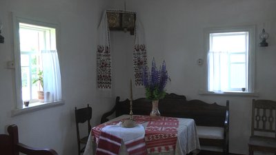 Товкти просо в ступі, носити воду коромислом – у Батурині запрацював інтерактивний музей Товкти просо в ступі, носити воду коромислом – у Батурині запрацював інтерактивний музей