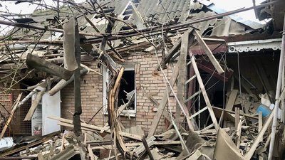 Російські війська обстріляли Дніпропетровщину: поранений 70-річний чоловік