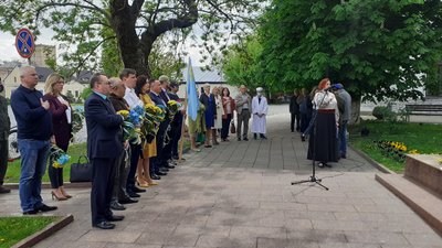 У Луцьку вшанували пам'ять жертв геноциду кримських татар У Луцьку вшанували пам'ять жертв геноциду кримських татар
