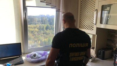 Фігурантам справи загрожує покарання у вигляді позбавлення волі на строк від шести до десяти років. фото: ГУ НП у Хмельницькій області Фігурантам справи загрожує покарання у вигляді позбавлення волі на строк від шести до десяти років. фото: ГУ НП у Хмельницькій області