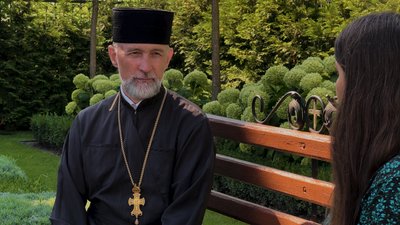 "У війську ми офіційно можемо мати священників, це дуже важливо" – священник з Житомира Богдан Бойко "У війську ми офіційно можемо мати священників, це дуже важливо" – священник з Житомира Богдан Бойко