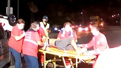ДТП на Хмельниччині: травмованих з понівеченої автівки діставали рятувальники