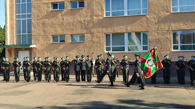 Більше всього абітурієнти обирають такі спеціальні як правоохоронна діяльність та філологія. Фото: Суспільне Більше всього абітурієнти обирають такі спеціальні як правоохоронна діяльність та філологія. Фото: Суспільне
