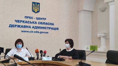 На Черкащині майже 700 школярів хворі на COVID-19 На Черкащині майже 700 школярів хворі на COVID-19