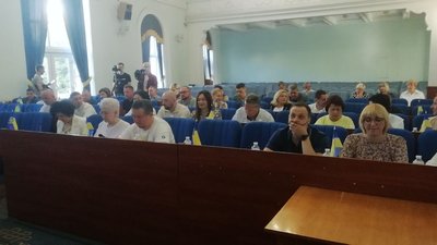 На сесії міської ради виділили п'ять мільйонів гривень на ліквідацію пошкоджень після обстрілів На сесії міської ради виділили п'ять мільйонів гривень на ліквідацію пошкоджень після обстрілів