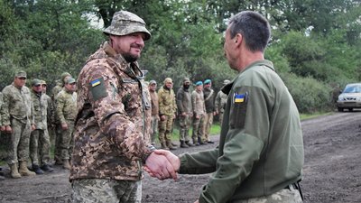 Морпіхів одеської 35 бригади нагородили почесними відзнаками Морпіхів одеської 35 бригади нагородили почесними відзнаками