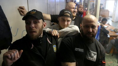Київський суд звільнив з-під варти двох ексбійців "Торнадо"