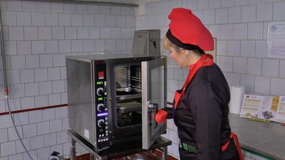 Реформу шкільного харчування на Полтавщині мають впровадити до 2027-го року Реформу шкільного харчування на Полтавщині мають впровадити до 2027-го року