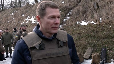 Атрошенко та депутати: у Чернігові чиновники зібралися на стрільби