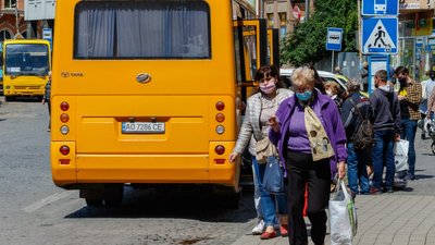 У Києві маршрутка збила групу пішоходів, є загибла