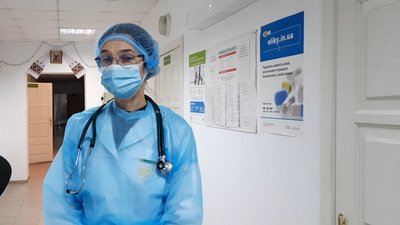 На Житомирщині інфекційне відділення Романівської лікарні на 50% заповнене хворими з COVID-19 На Житомирщині інфекційне відділення Романівської лікарні на 50% заповнене хворими з COVID-19