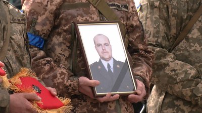 У Рівному попрощалися із захисником Сергієм Рижуком, який загинув, захищаючи Запоріжжя У Рівному попрощалися із захисником Сергієм Рижуком, який загинув, захищаючи Запоріжжя