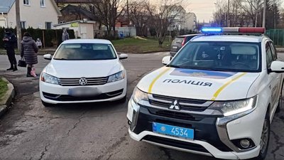 Не мав посвідчення, боявся штрафу: біля Луцька водій втікав від патрульних