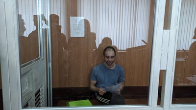 В Одесі громадянина РФ, якого на батьківщині звинувачують у тероризмі, відправили під домашній арешт В Одесі громадянина РФ, якого на батьківщині звинувачують у тероризмі, відправили під домашній арешт
