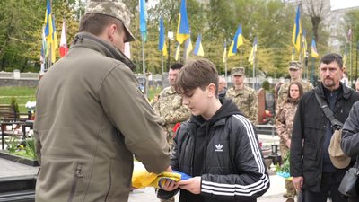 У Житомирі попрощалися з військовослужбовцем з Луганщини