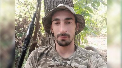 На Чернігівщині попрощалися з солдатами — Олександром Кошілем та Рустамом Мамедовим, які загинули на сході України На Чернігівщині попрощалися з солдатами — Олександром Кошілем та Рустамом Мамедовим, які загинули на сході України
