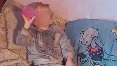 На Прикарпатті троє малюків потрапили до лікарні через недбалу матір На Прикарпатті троє малюків потрапили до лікарні через недбалу матір