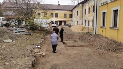 Фундамент і підземелля першого кафедрального костелу Луцька законсервують до наступного року Фундамент і підземелля першого кафедрального костелу Луцька законсервують до наступного року
