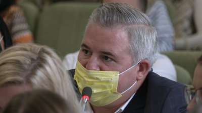 Земельні питання, музеалія та плагіат: як пройшла сесія Чернігівської міськради Земельні питання, музеалія та плагіат: як пройшла сесія Чернігівської міськради