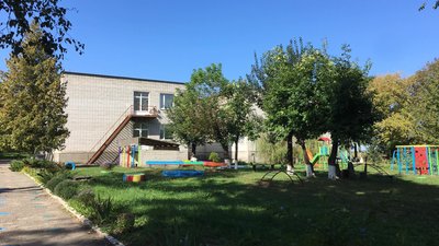 У "червоних зонах" Львівщини робота шкіл та дитсадків не заборонена