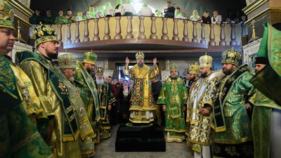 Предстоятель ПЦУ Епіфаній освятив іконостас в одному з храмів Тернопільщини Предстоятель ПЦУ Епіфаній освятив іконостас в одному з храмів Тернопільщини