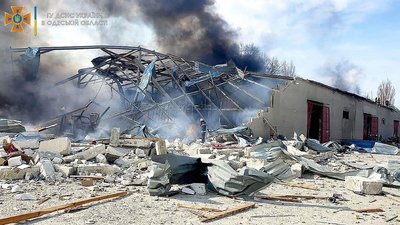 Внаслідок вибуху у Суворовському районі Одеси сталася пожежа. Загиблих та травмованих немає