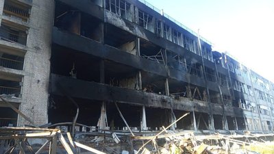 Наслідки ракетного обстрілу Харкова 17 липня: фото поліції Наслідки ракетного обстрілу Харкова 17 липня: фото поліції
