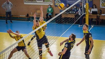 Житомирські "Житичі" перемогли харківський "Локомотив" у матчі 8 туру волейбольної Суперліги Житомирські "Житичі" перемогли харківський "Локомотив" у матчі 8 туру волейбольної Суперліги