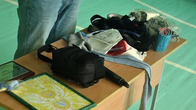 Зупиняти кровотечу, накладати джгути та допомагати непритомним: у Вінниці вчителів навчали долікарській допомозі Зупиняти кровотечу, накладати джгути та допомагати непритомним: у Вінниці вчителів навчали долікарській допомозі