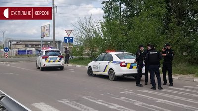 День перемоги по-херсонськи: заборонена символіка та перші затримання (фоторепортаж) День перемоги по-херсонськи: заборонена символіка та перші затримання (фоторепортаж)