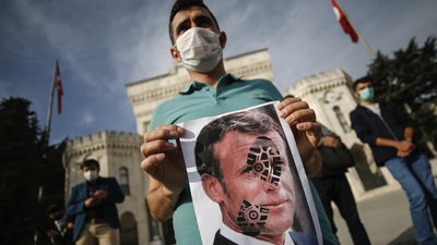 Мусульманські країни засудили Charlie Hebdo через карикатуру на Ердогана