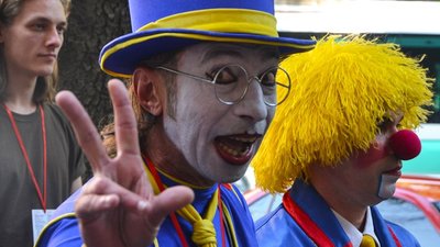 В Одесі стартував ювілейний фестиваль клоунів "Комедіада". Фоторепортаж