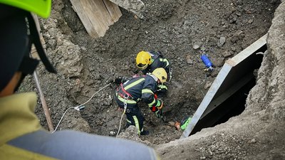 тернопіль, дснс, обвал ґрунту