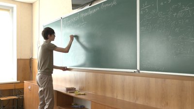 Навчання на канікулах: у черкаській школі діти надолужують освітні втрати