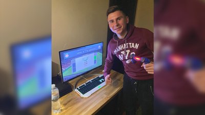Гравець "Вереса" виграв всеукраїнський кіберфутбольний турнір Гравець "Вереса" виграв всеукраїнський кіберфутбольний турнір