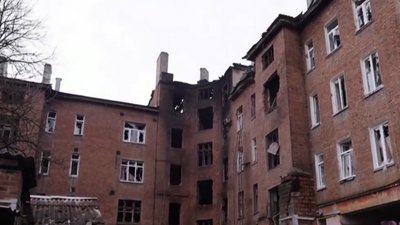 "Собаки гріли нас і ми вижили": переселенці з Бахмута живуть в одному з притулків для тварин Дніпропетровщини "Собаки гріли нас і ми вижили": переселенці з Бахмута живуть в одному з притулків для тварин Дніпропетровщини