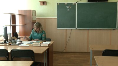 На Львівщині зі 1112 шкіл у 706 – навчаються офлайн